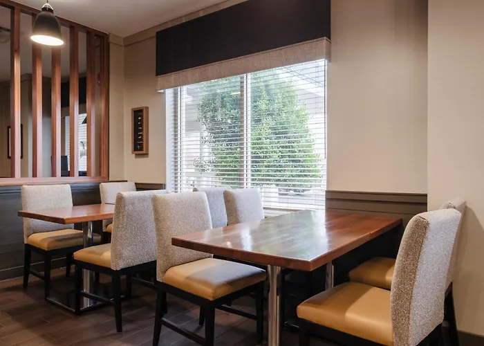 Four Points By Sheraton Louisville Airport